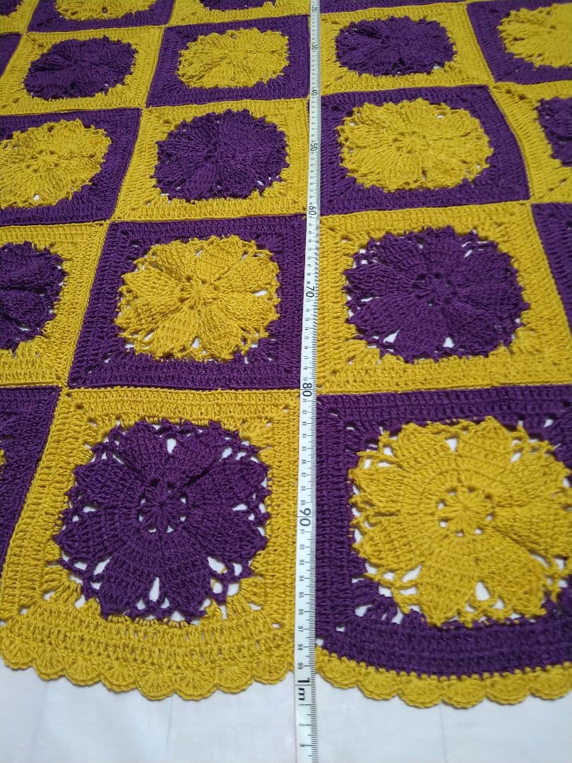 グラニースクエア ブランケット モチーフスマイルティシュカバー にこちゃん手編み