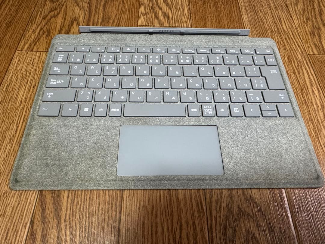 Microsoft Surface Pro 5 タイプカバー付き