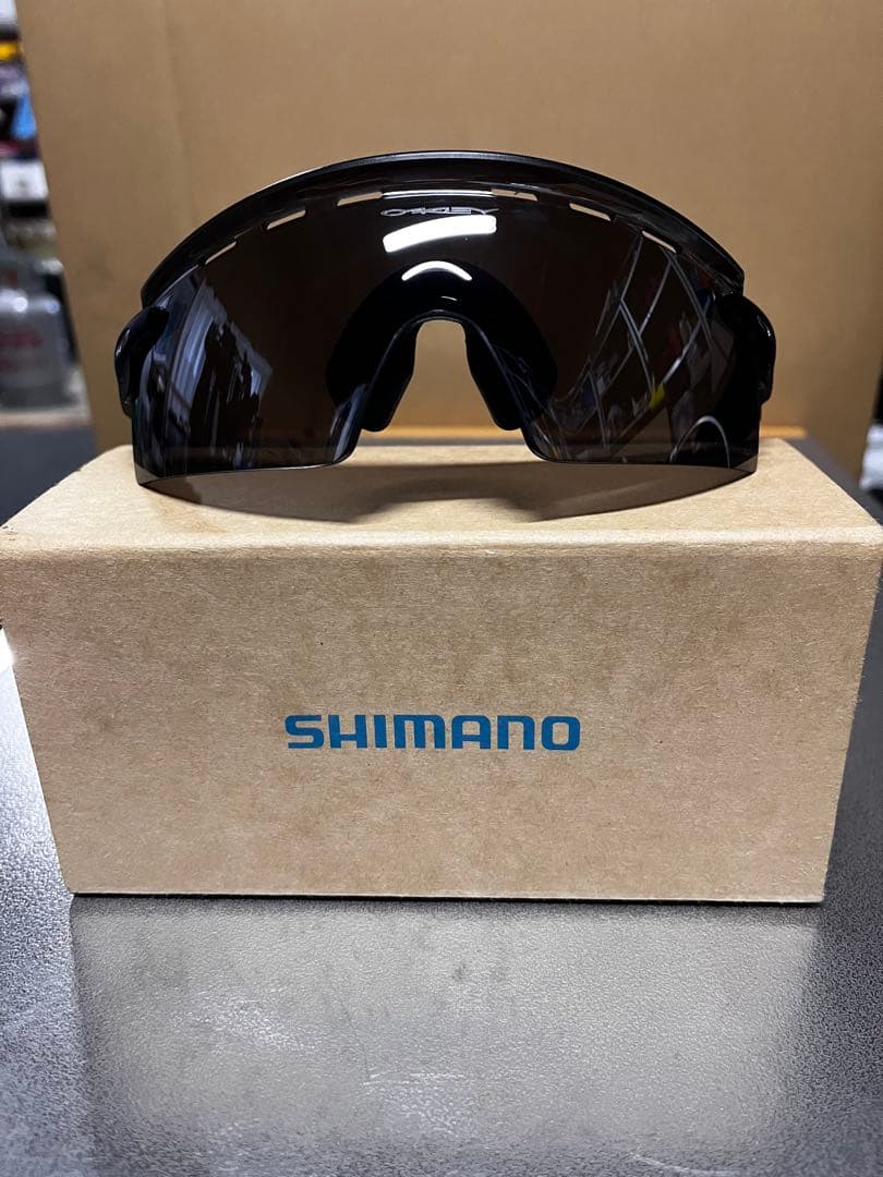 小物 Oakley Encoder Strike Vented