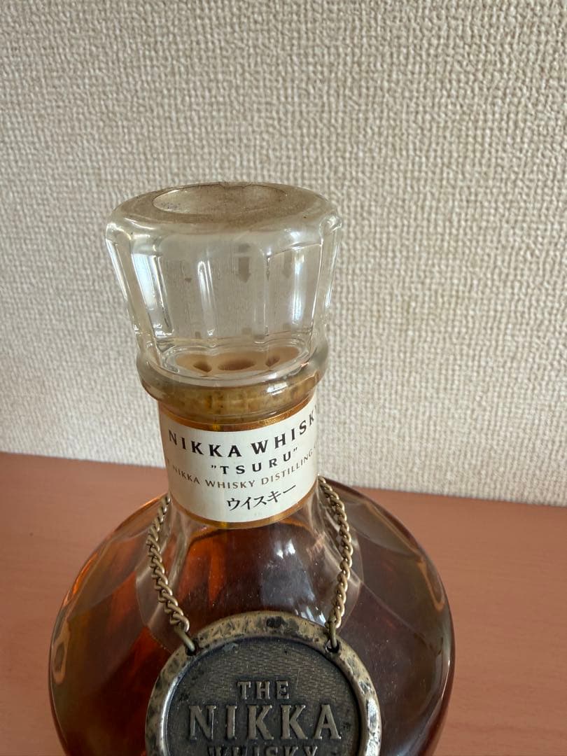 NIKKA ウイスキー 鶴 700ml ニッカウイスキー　スリム