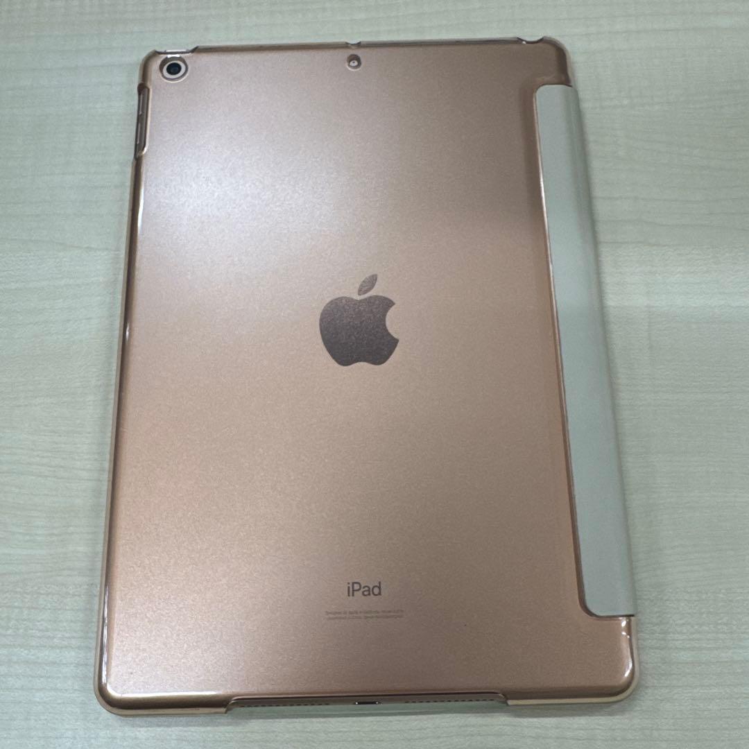 iPad 第8世代 WiFi 32GB ゴールド 本体のみ