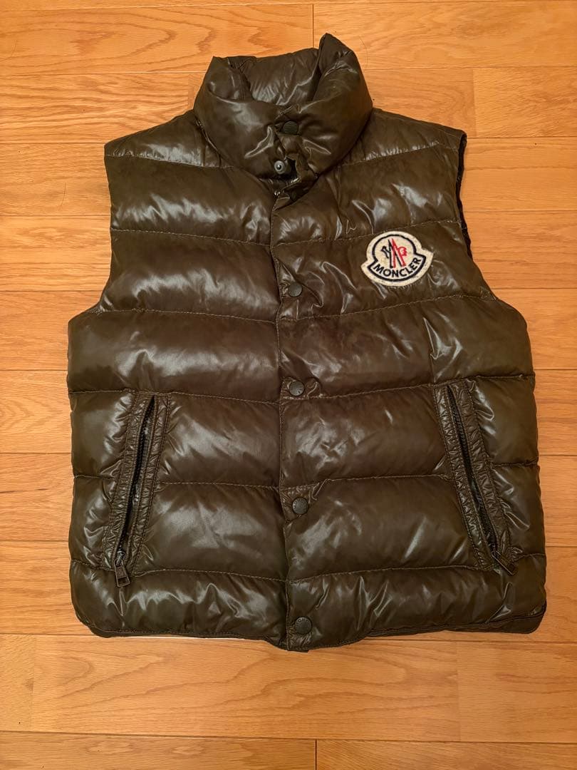 き*ん様 MONCLER　モンクレール　ダウンベスト　カーキ　0