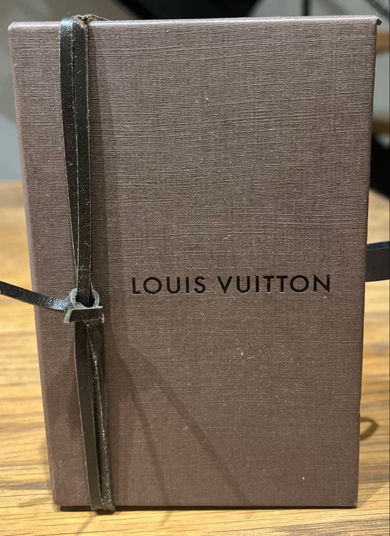 【未使用】 LOUIS VUITTON ルイビトン モノグラム 名刺入れ