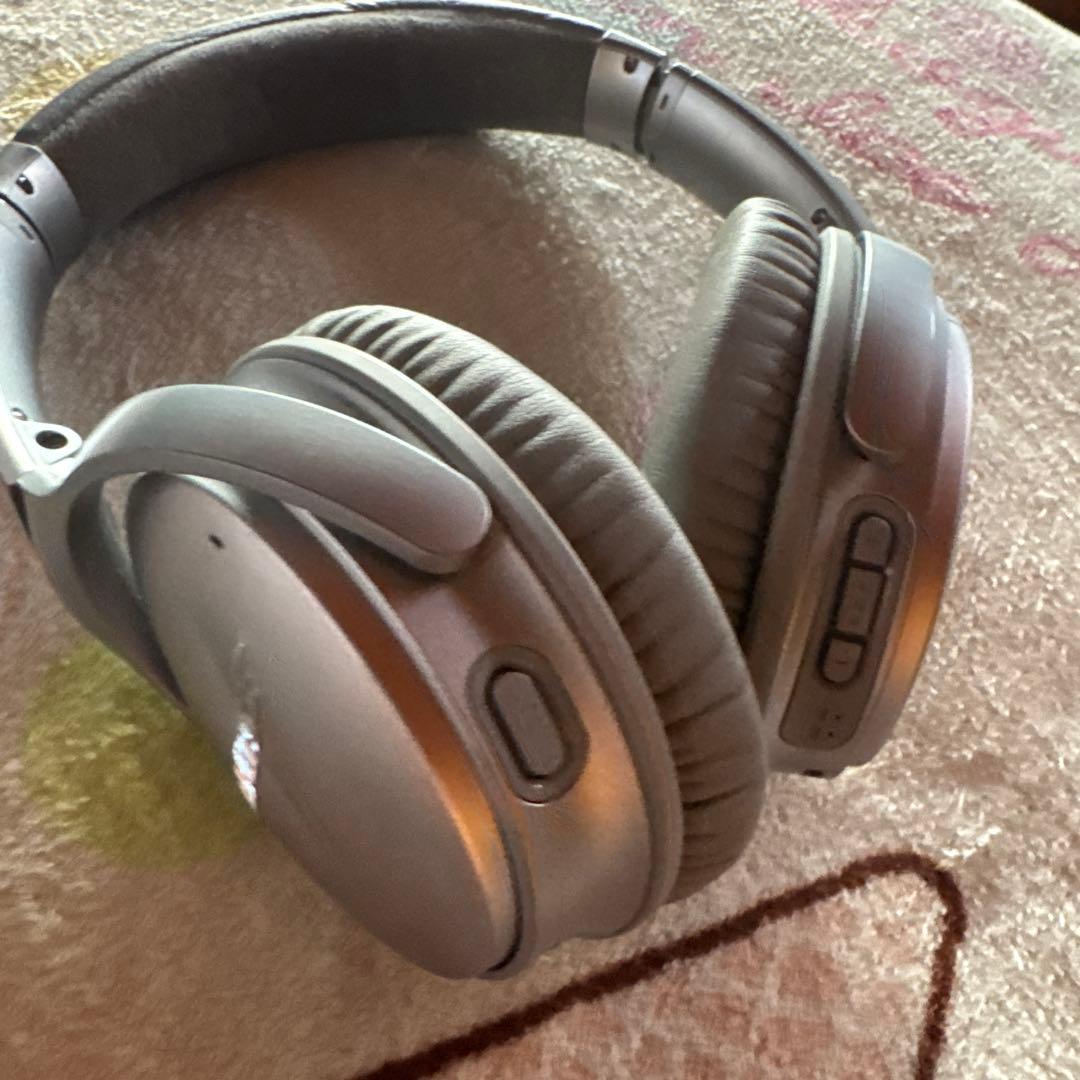な*ー様 BOSE Quietcomfort35 IIワイヤレスイヤホンblue