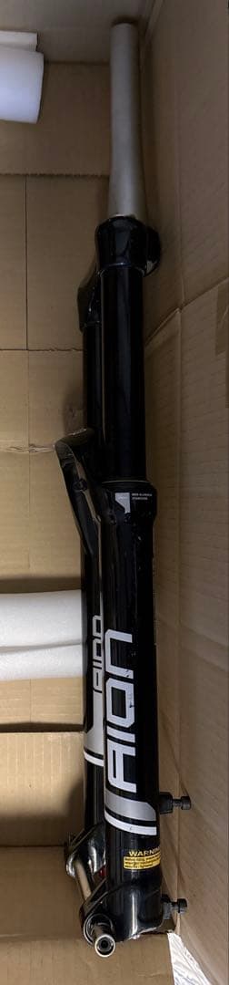 T*様 エンデューロ、トレイル向き34ミリサス/ サンツアー　アイオン ノンブー