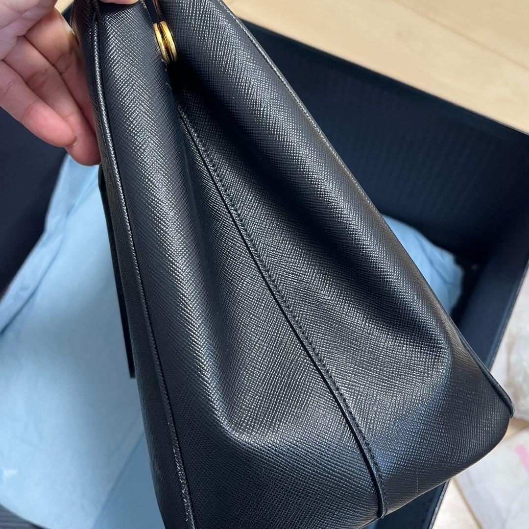 PRADA ブラック レザー サピアノ BN2274