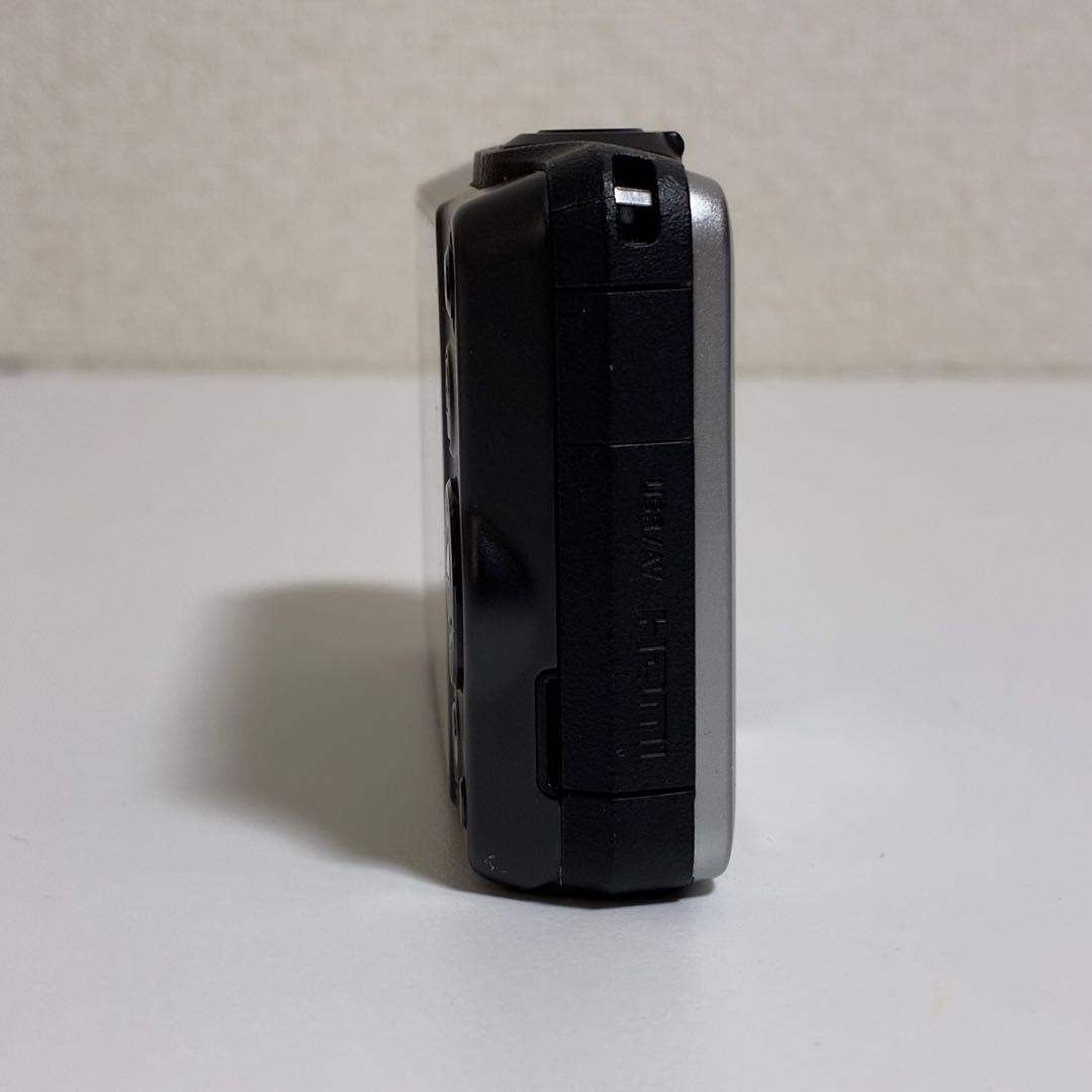 CASIO EXILIM EX-ZR10　カシオ エクシリム デジカメ シルバー