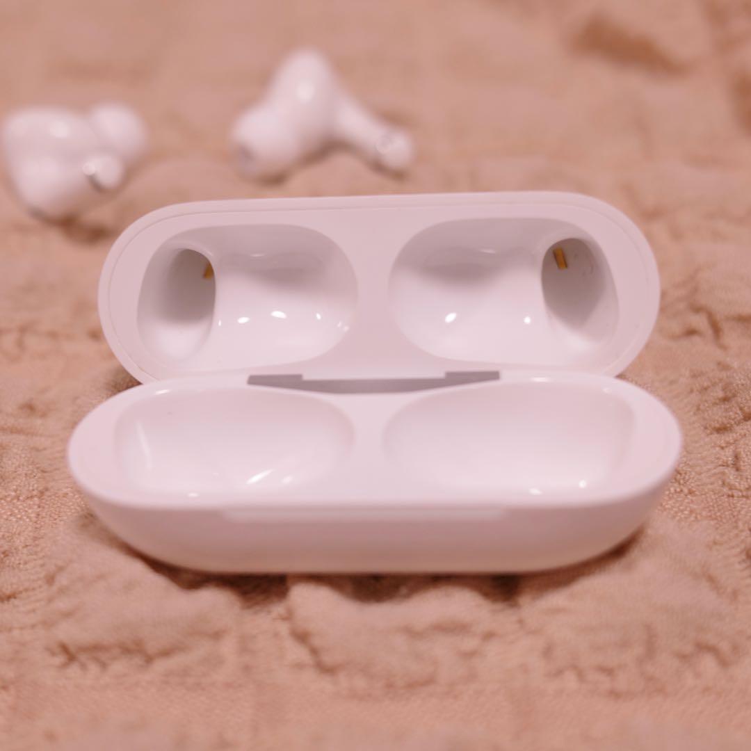 Apple AirPods Pro 2 w/ MagSafe充電ケース/USBC