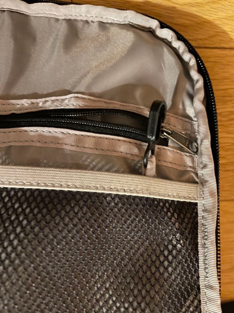 ダ*ズ様 【美品】パタゴニア　トレスパック25 ブラック