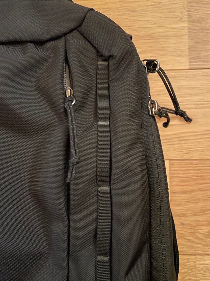 ダ*ズ様 【美品】パタゴニア　トレスパック25 ブラック