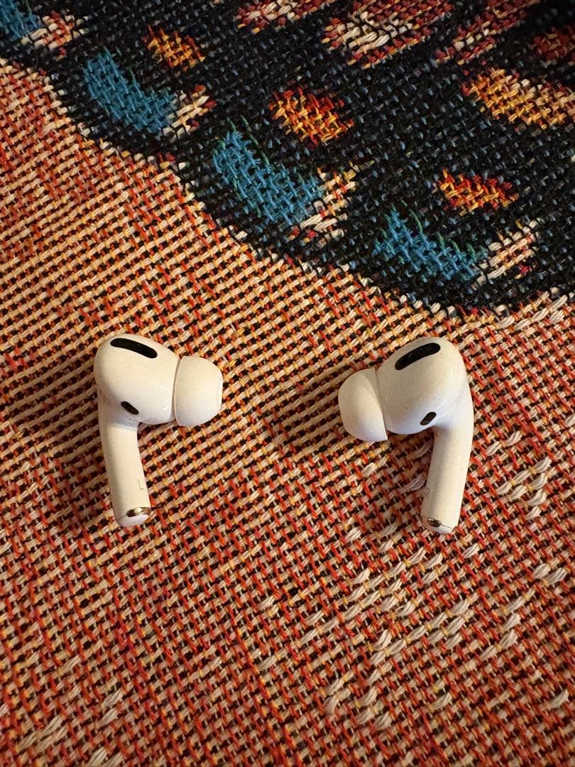 AirPods本体 ホワイト USB-C充電ポート