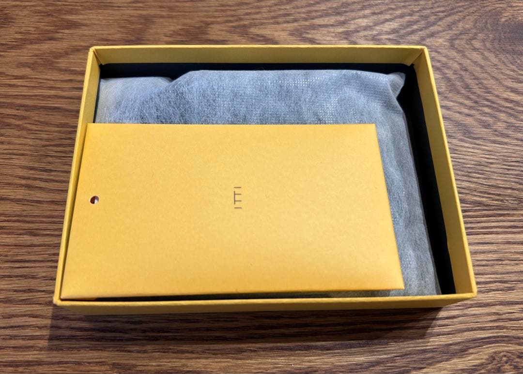 ITTI(イッチ) CRISTY SMART CARD WLT