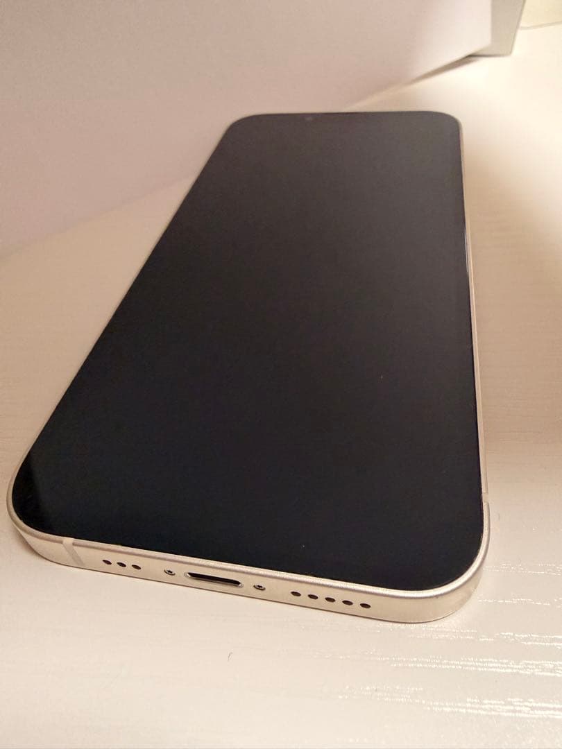 Apple iPhone13 ホワイト スターライト 本体 256GB