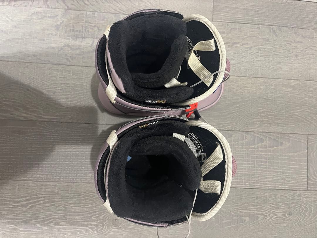 スノーボードブーツ 女性用　レディース　バートン　24.5