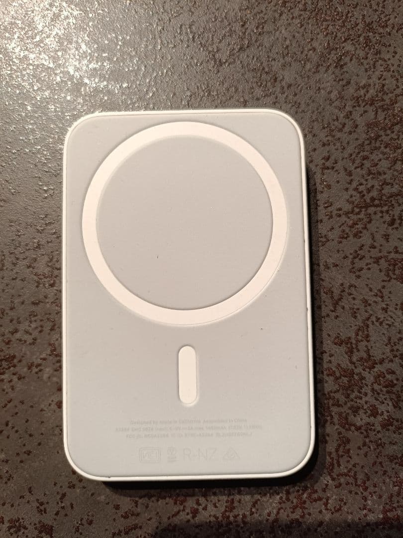 スマホアクセサリー Apple MagSafe Battery Pack