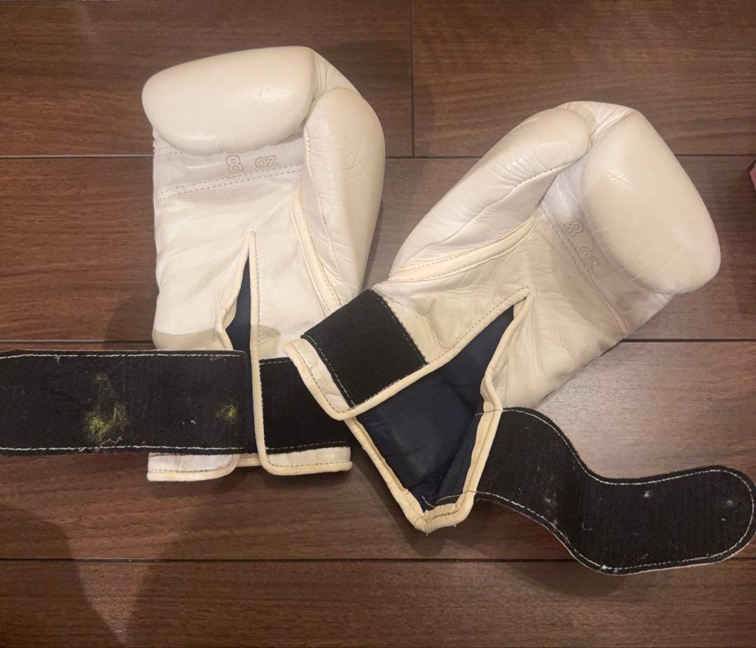 Winning ボクシンググローブ 8oz ホワイト