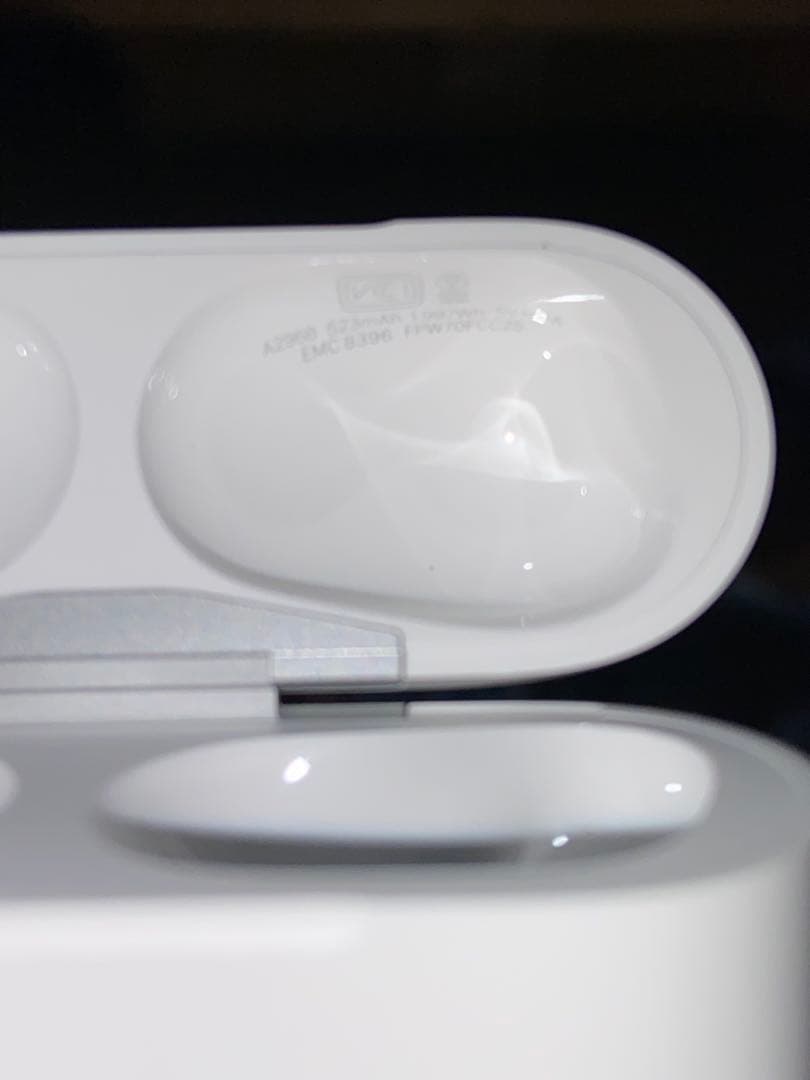 美品　Apple AirPods Pro 第二世代　USB-C
