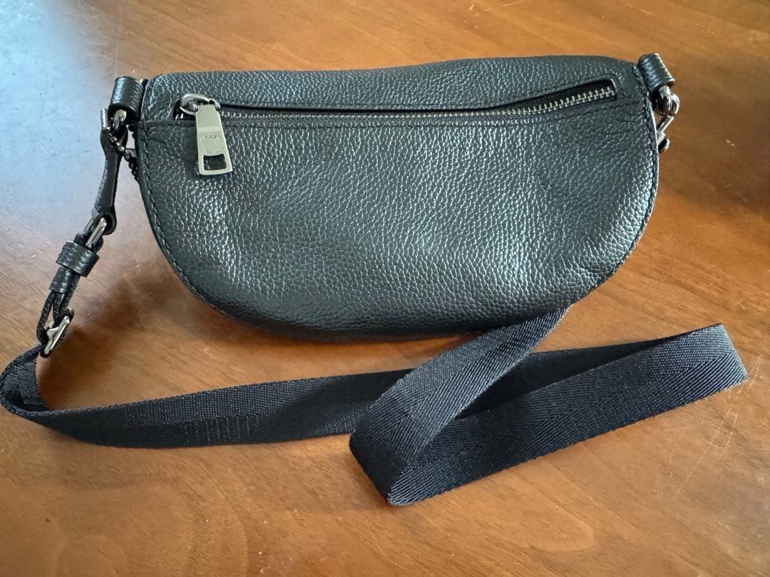 COACH レザー ボディバッグ　レキシー