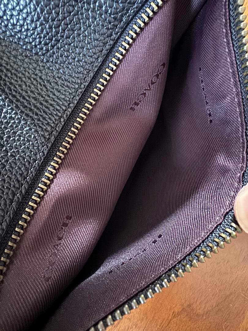 COACH レザー ボディバッグ　レキシー