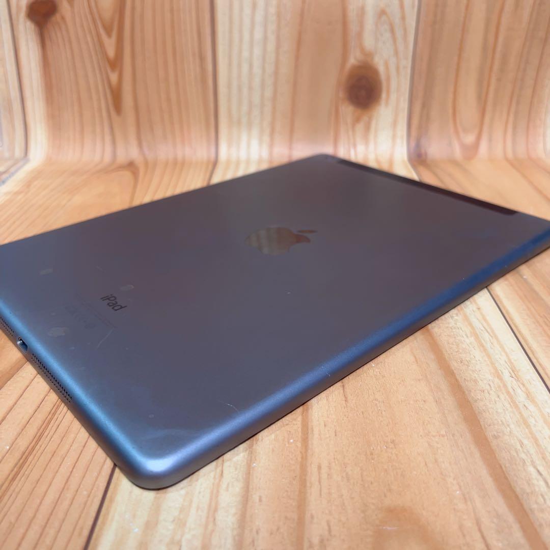 iPad Air 第1世代 Softbank 本体 16 GB 432