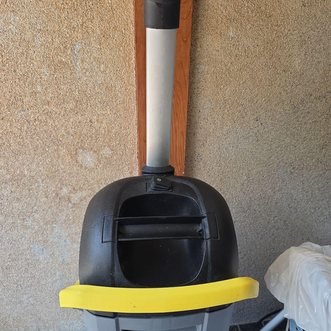 早いもの勝ち ケルヒャー業務用床洗浄機　BR30/4C BP, 動作確認済