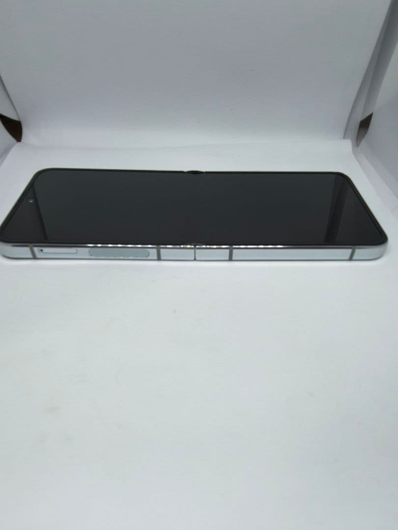 国内版！Samsung Galaxy Z Flip5 本体 SCG23 ミント