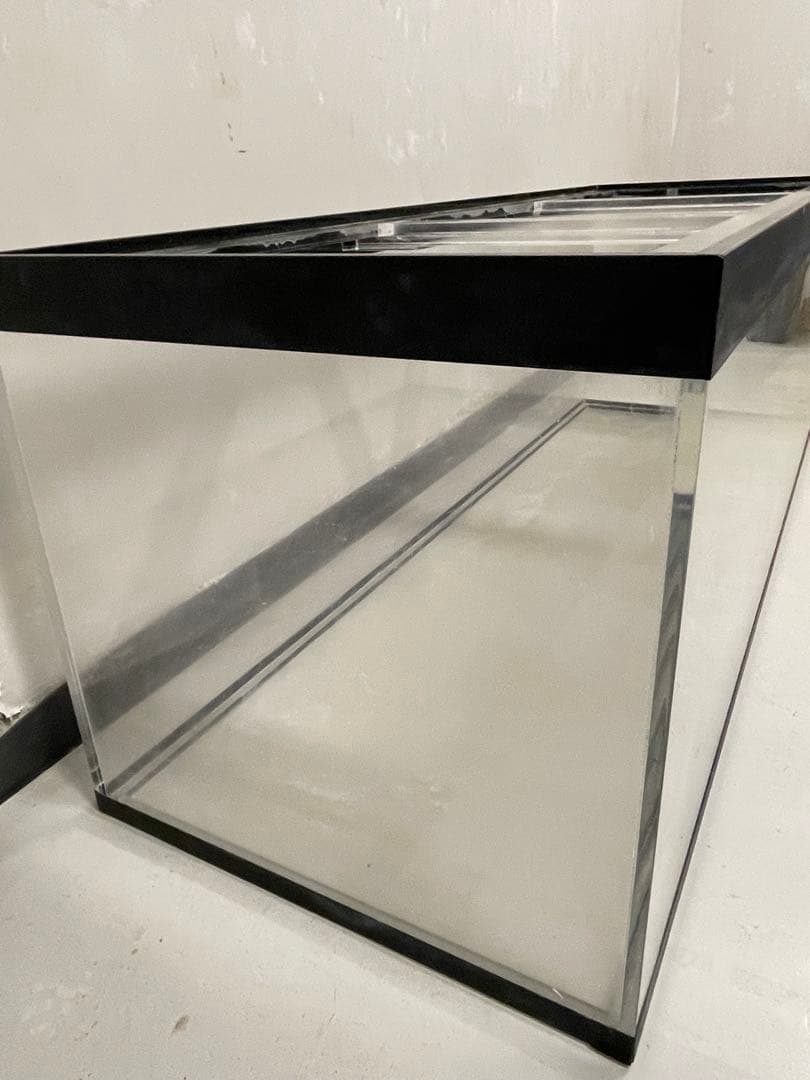 1800アクリル水槽