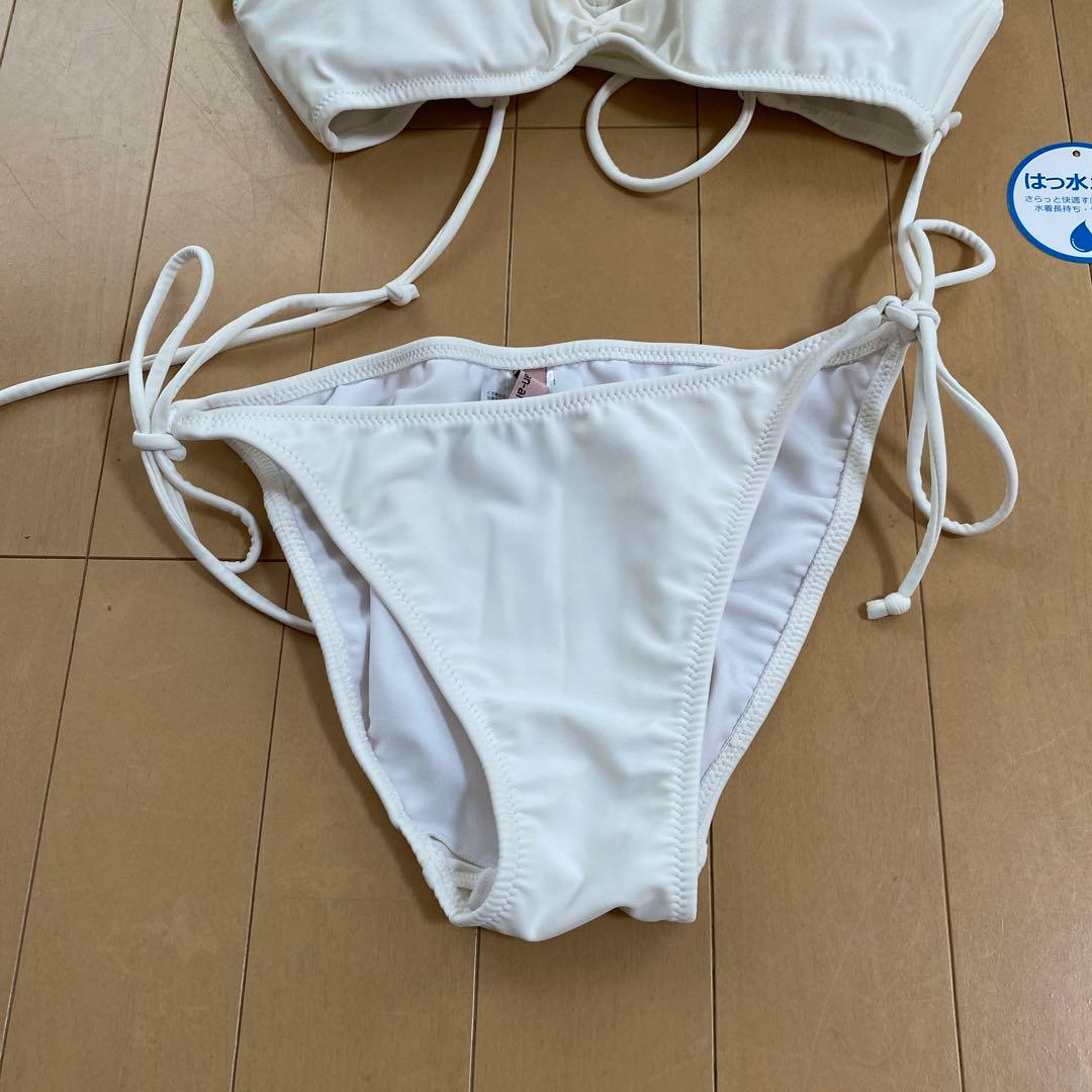 水着・ラッシュガード a