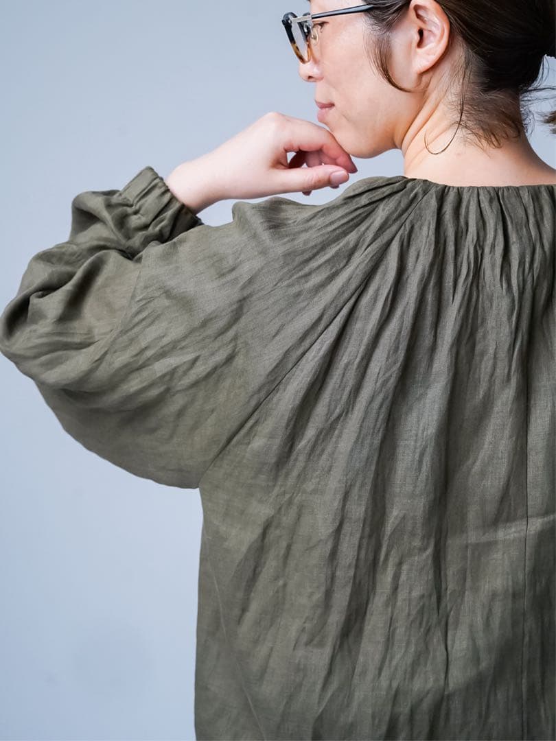 wafuリネンブルゾン着こなしにそっと寄り添う ファスナー ブルゾン カーキ