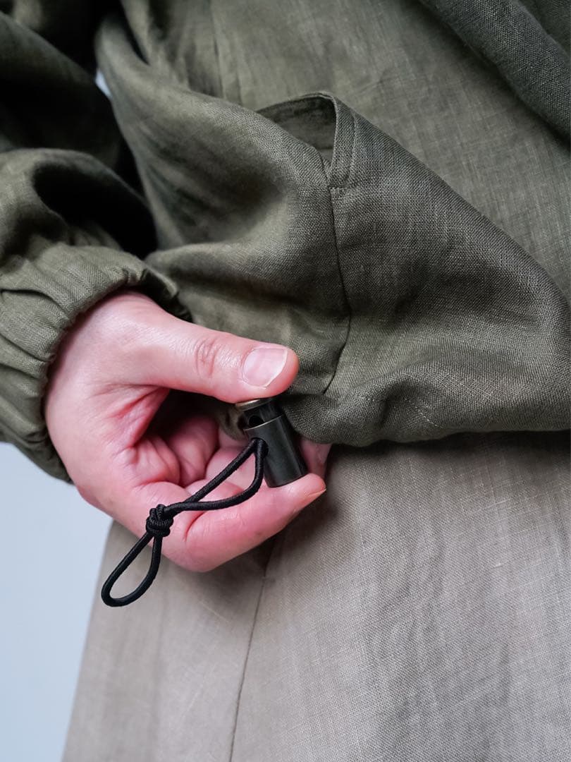 wafuリネンブルゾン着こなしにそっと寄り添う ファスナー ブルゾン カーキ