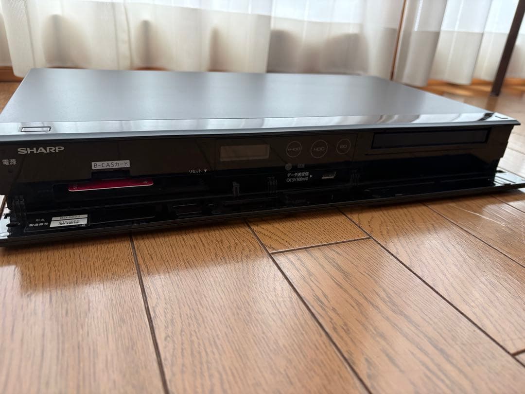 【とても美品】シャープ Blu-rayレコーダー　BD-S570 純正リモコン