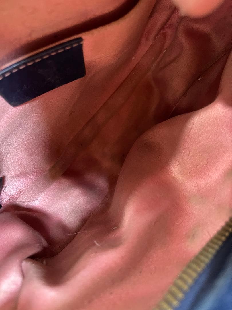 GUCCI　ベルトバッグ　グッチ　GGマーモント　ベルベット