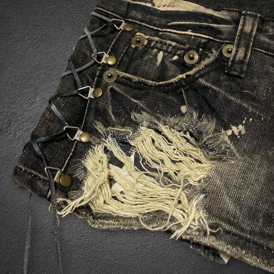 unknown グランジ レースアップ ミニ丈 デニムショートパンツ d.i.a