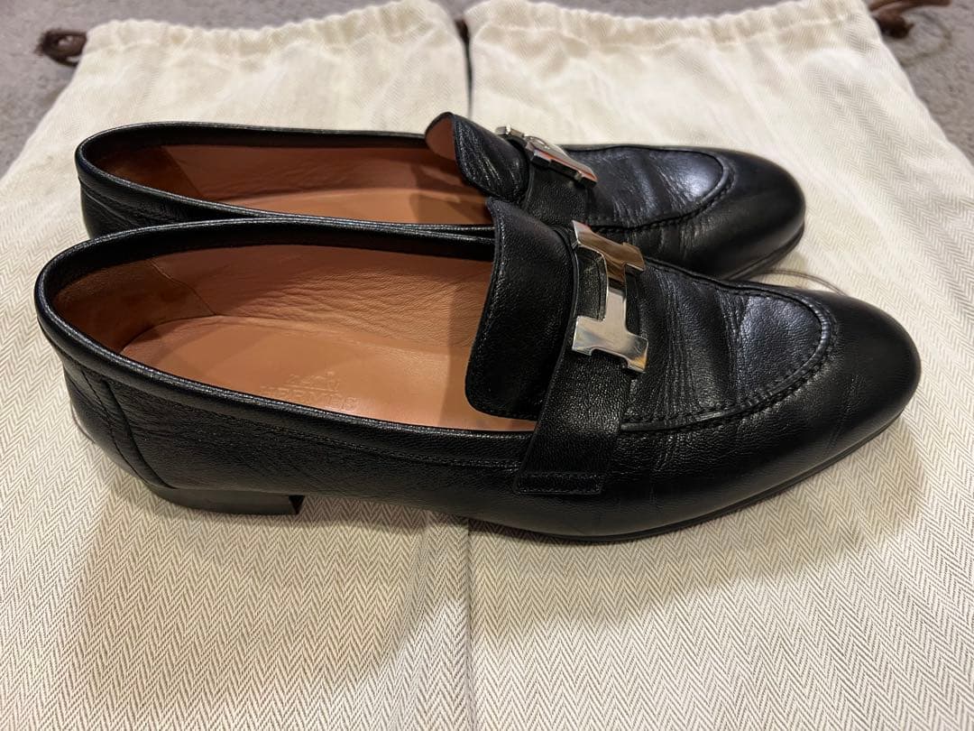 エルメス　HERMES レザー 黒 ローファー