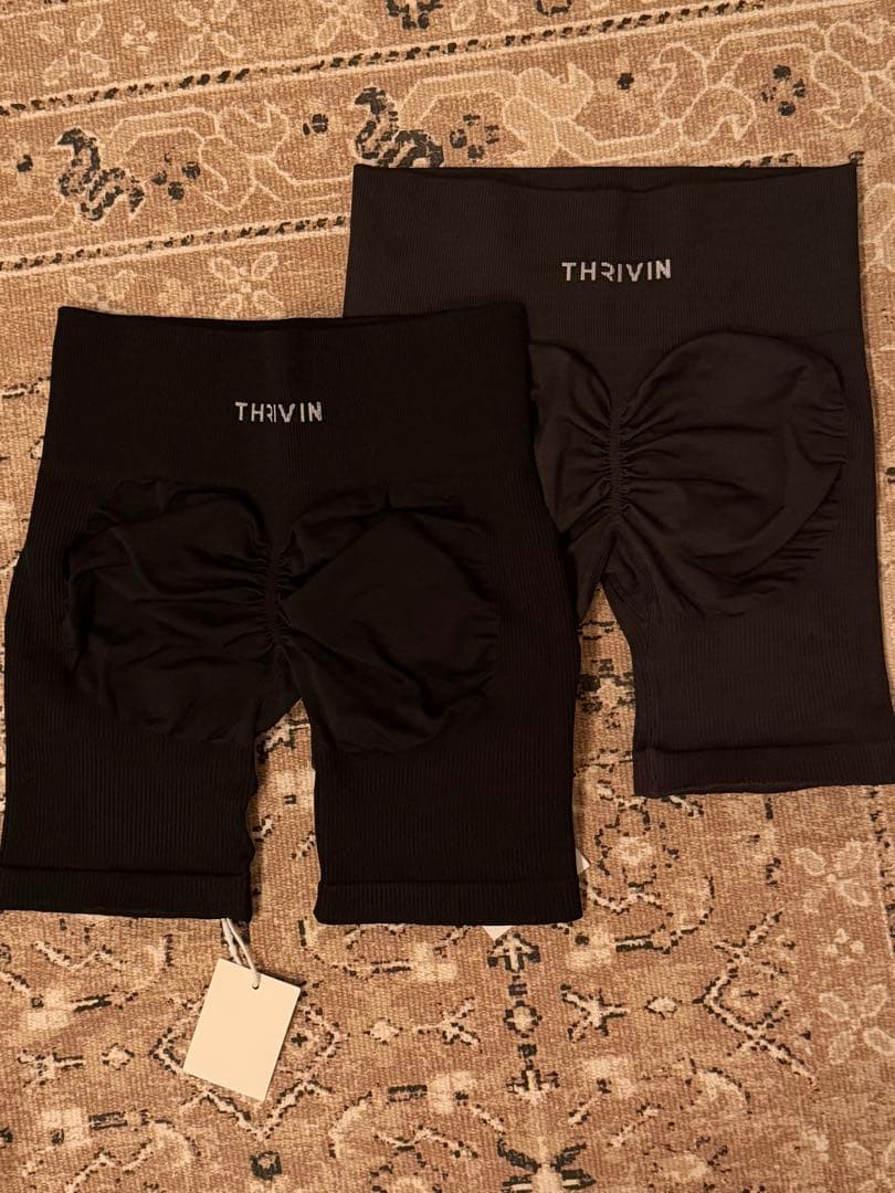 THRIVIN ショートパンツ2枚セット