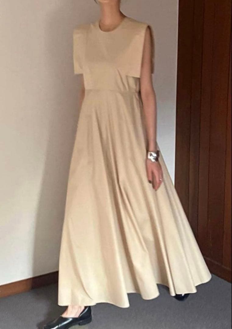 ワンピース CLANE SQUARE SLEEVE ONEPIECE