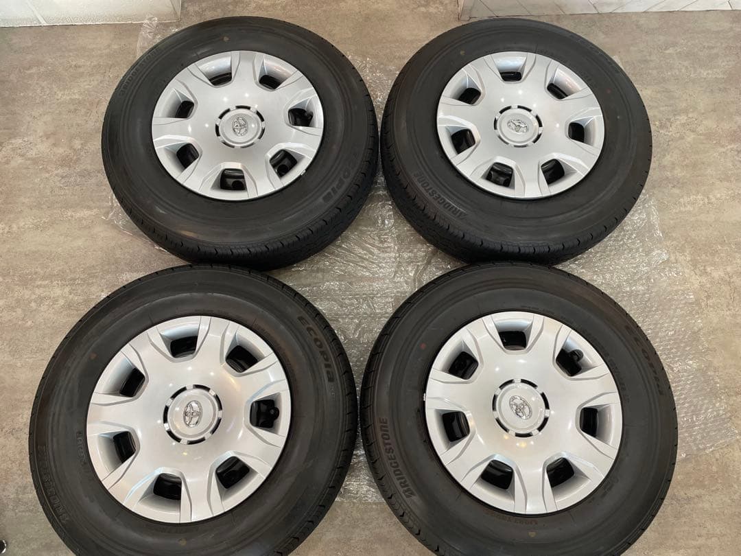 ハイエース純正ホイールタイヤセット ブリヂストンエコピア 15インチ