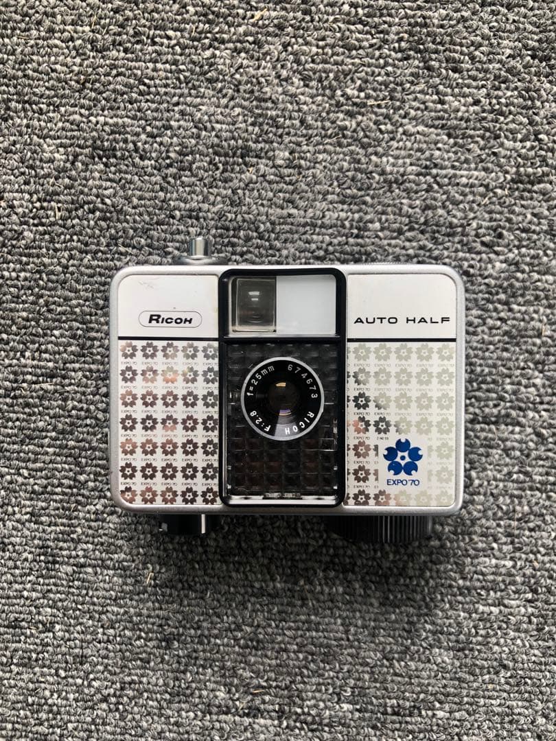 Ricoh AUTO HALF Expo 70 Limited カメラ　か018
