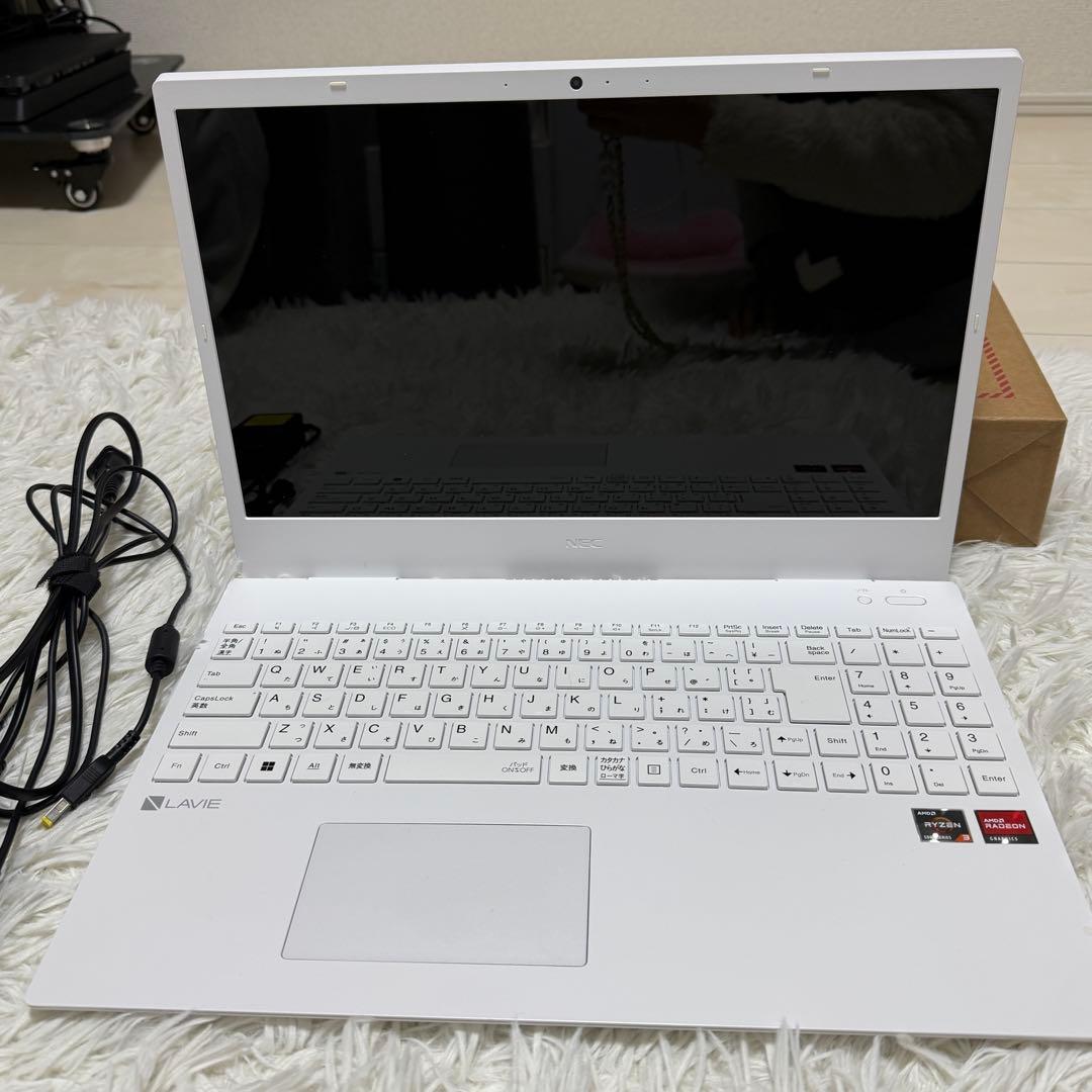 【美品】NEC LAVIE N153C/EAW Windows11