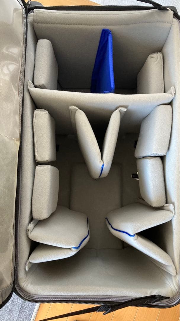 送料込み　think TANK photo Video Rig 24