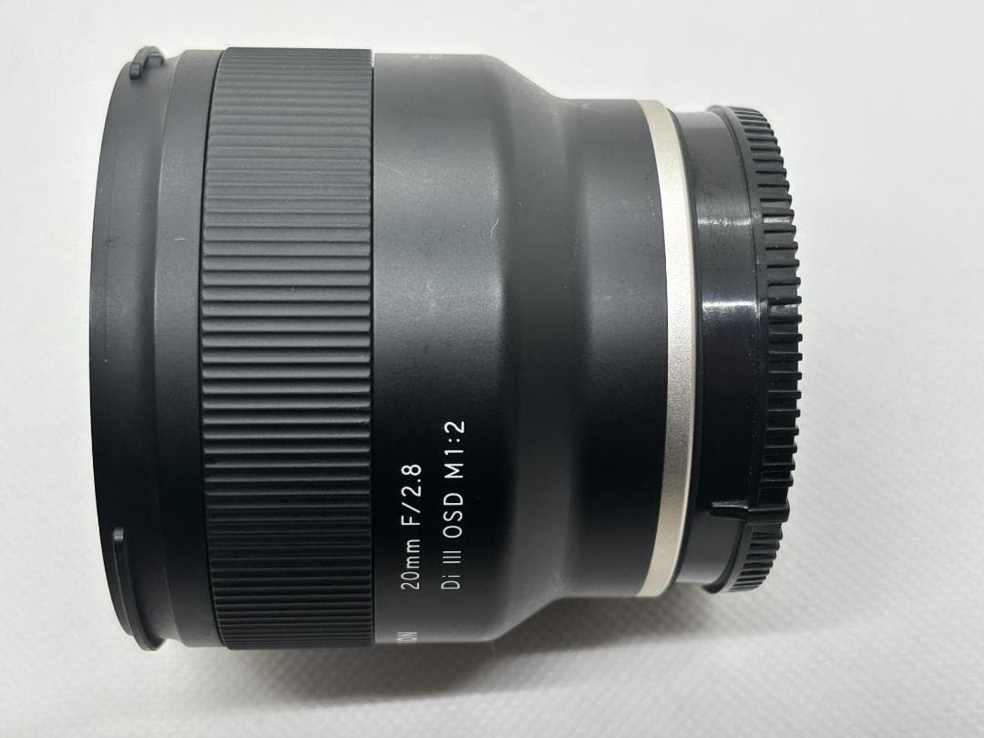 【最短撮影11ｃｍの広角レンズ】：タムロン TAMRON 20mm F/2.8