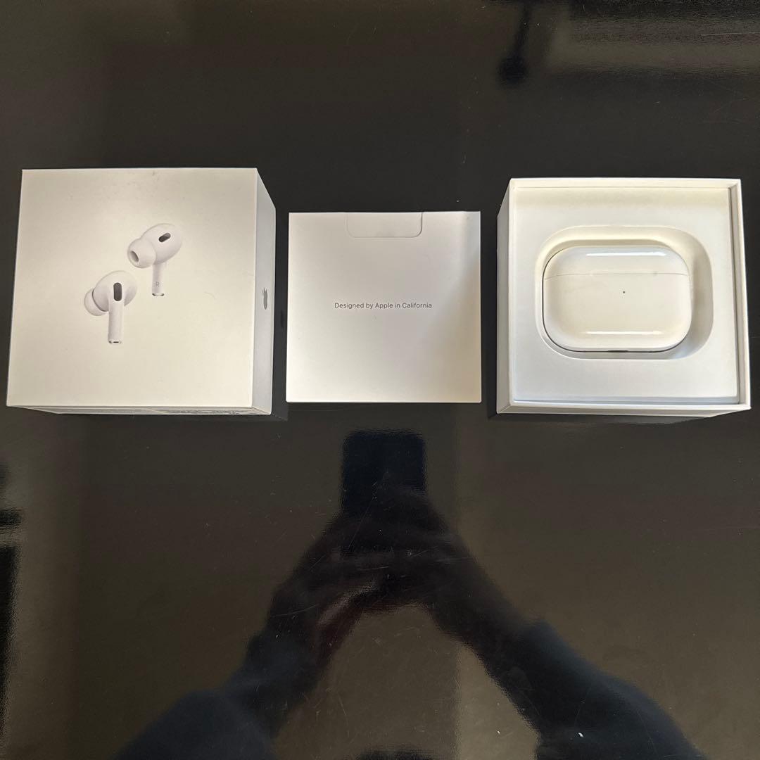 Apple Airpods Pro 第2世代　充電ケース付き　片方だけ