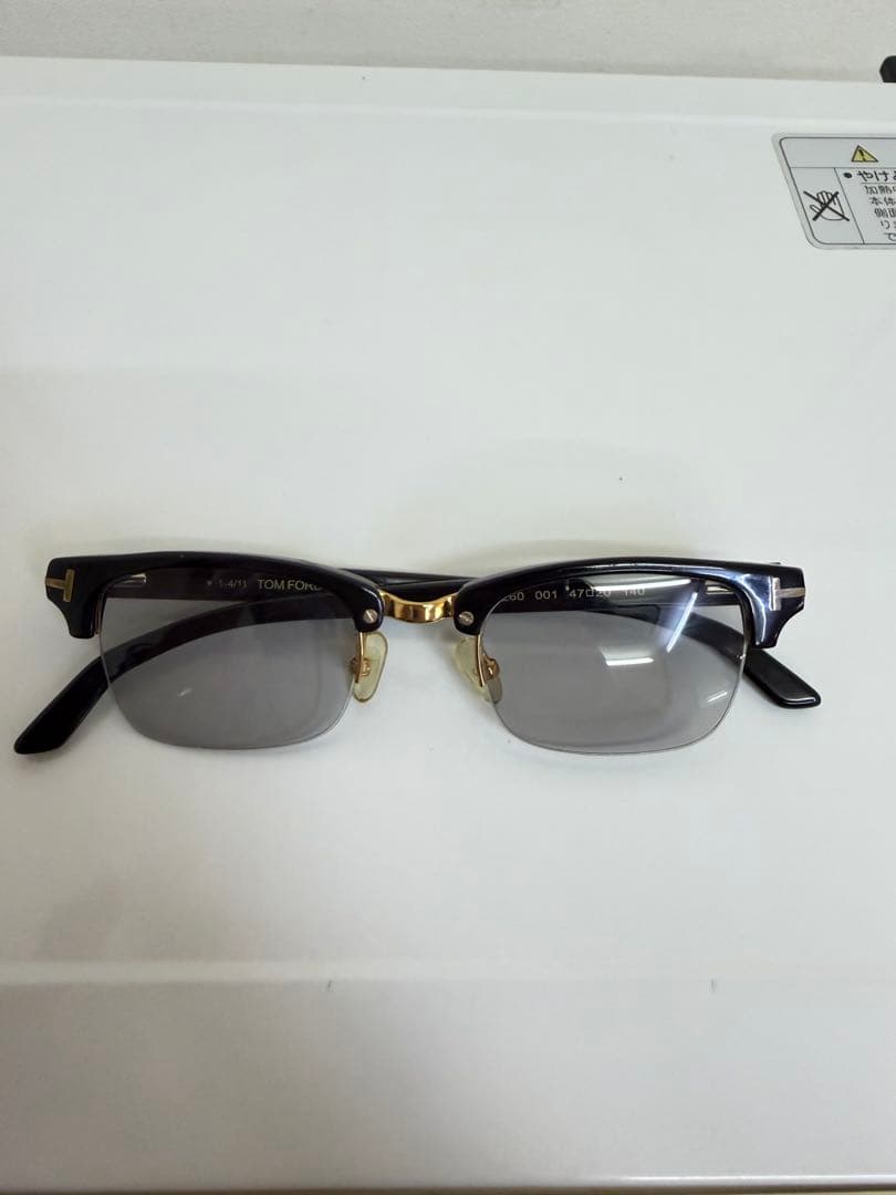 トムフォード TF5260 度なし ライトグレー　サングラス　度なし