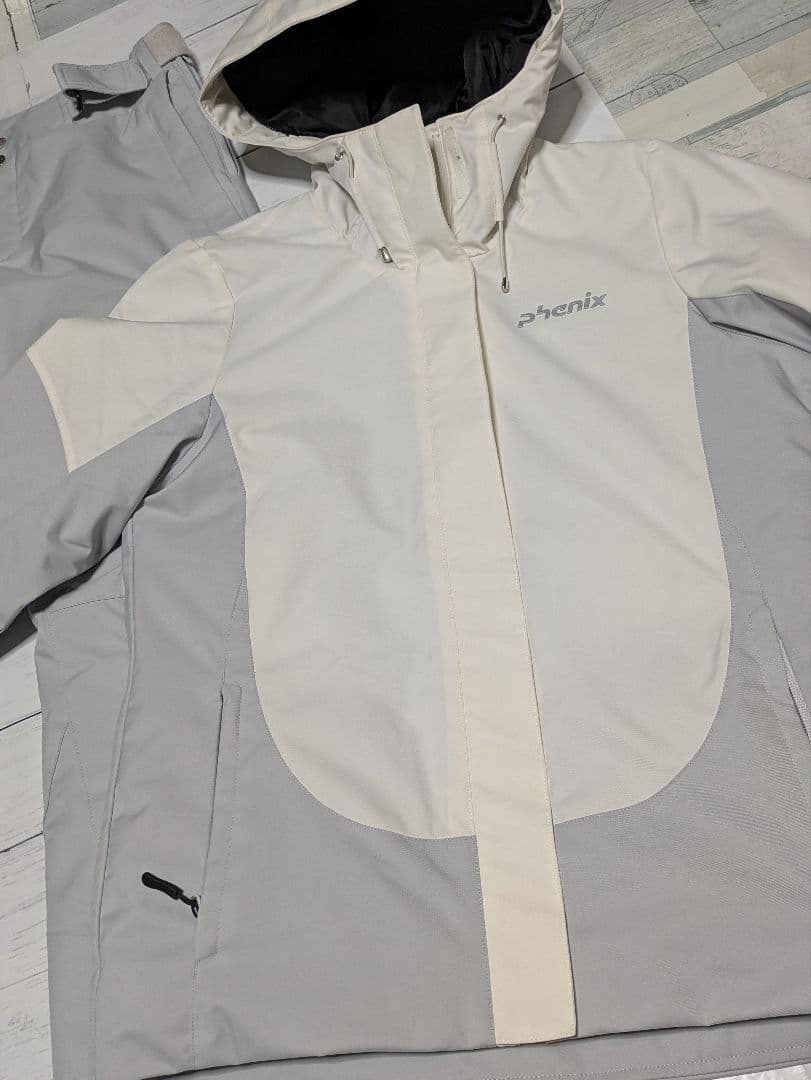 フェニックスPHENIX レディーススキースノボードスノボーウェア　サイズL