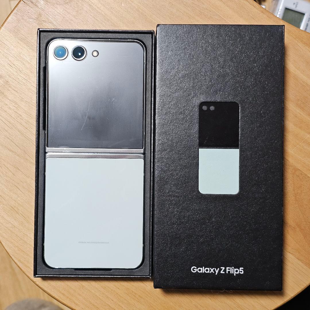 韓国版 Galaxy Z Flip5 512GB ミント SIMフリー ケース付