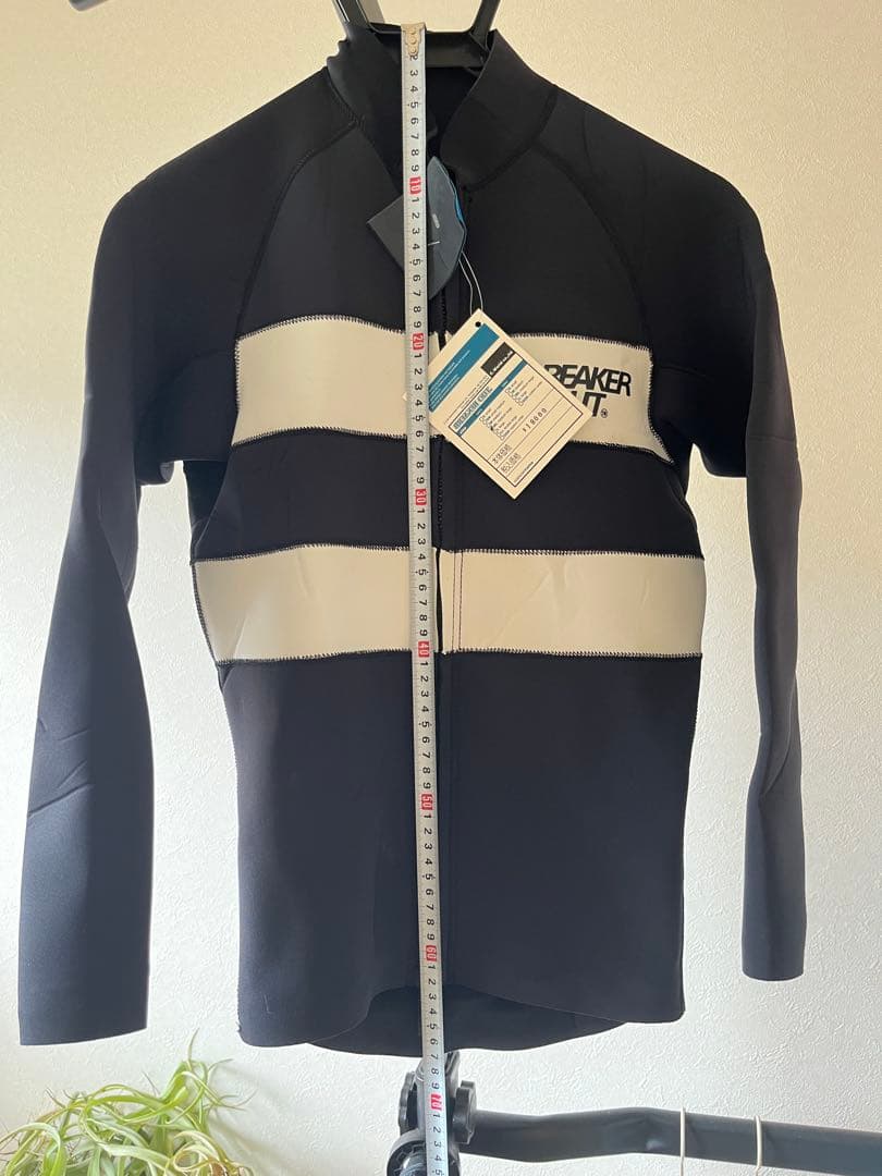 ブレイカーアウト　タッパー フロントジッパータイプ