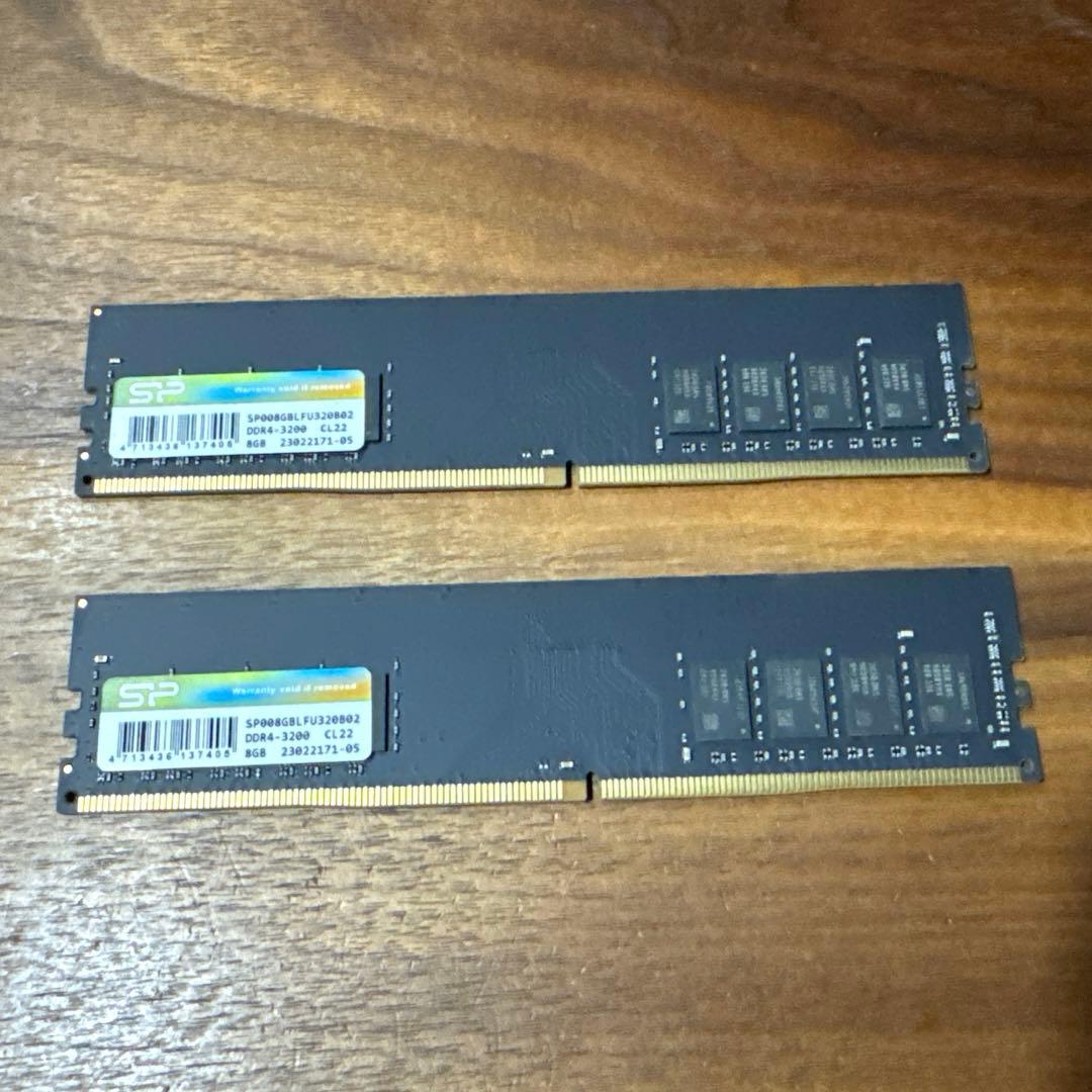 メモリ SiliconPower DDR4-3200 16gb (8gb 2枚)