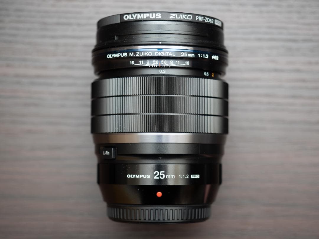 M.ZUIKO DIGITAL ED 25mm F1.2 PRO レンズ