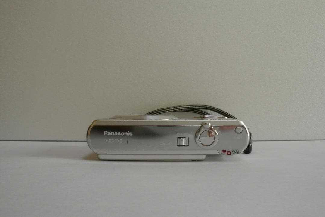 【動作確認済】LUMIX DMC-FX2 純正充電器付 オールドコンデジ レトロ