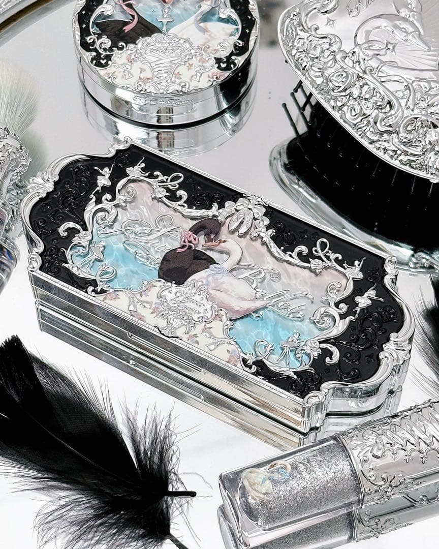 【新品3点セット】フラワーノーズ　スワンバレエ　アイシャドウパレット　未開封